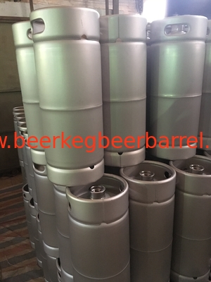 Barricas de cerveza de plata con tipo de válvula de Sankey para necesidades industriales